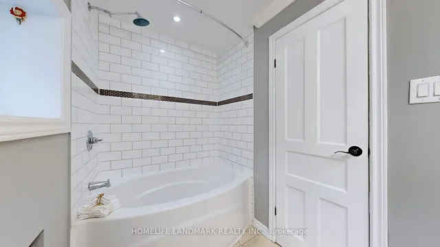 Additional image 18 of 18 Erindale Ave