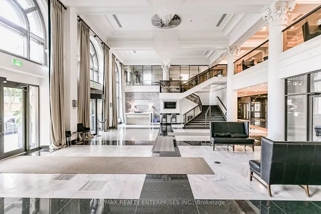 Additional image 2 of 112 King St Unit #PH05