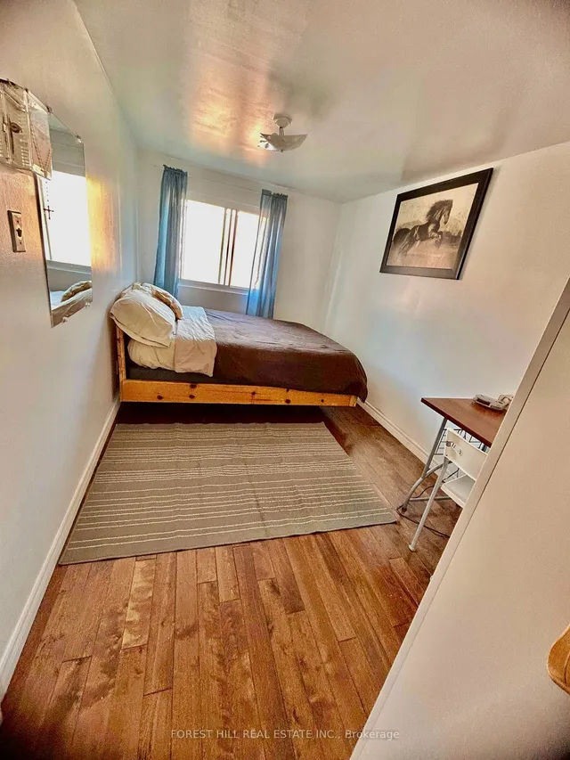 Additional image 22 of 28 Thorny Vineway