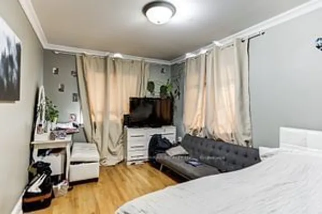 Additional image 13 of 109 Cayuga Ave