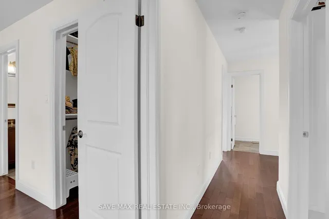 Additional image 20 of 17 Lagoon Ave