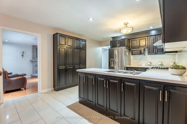 Additional image 13 of 7 GRANDOAKS Dr