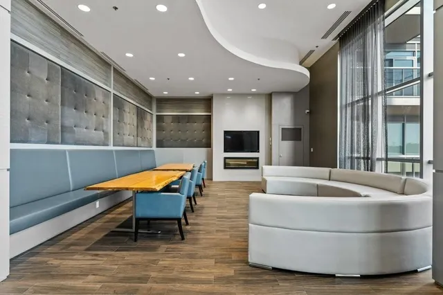 Additional image 38 of 2087 FAIRVIEW St Unit 1304