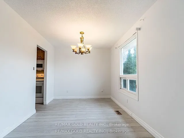 Additional image 9 of 156 Gordon Drummond Ave