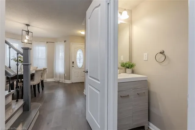 Additional image 22 of 264 Wise Cross