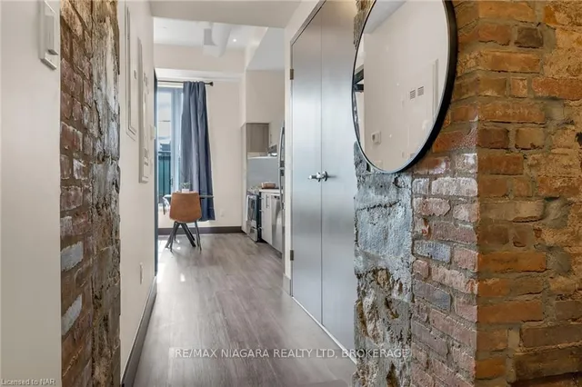 Additional image 11 of 121 KING St Unit 204