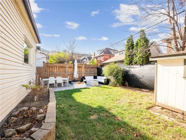 Additional image 35 of 124 Eastbourne Ave