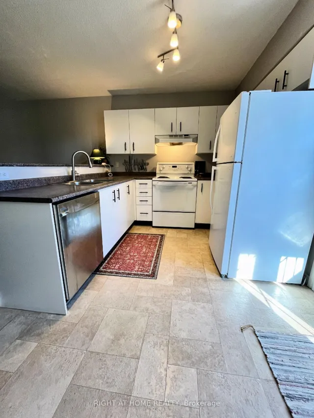 Additional image 11 of 4005 Kilmer Dr Unit 301