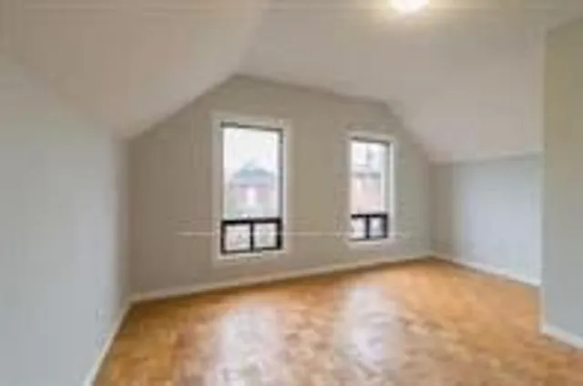 Additional image 10 of 283 Emerald St