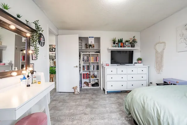 Additional image 29 of 51 LEGGETT Cres