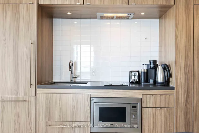 Additional image 11 of 155 Yorkville Ave Unit 2604