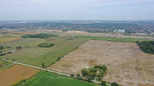 Additional image 38 of 6115 Eighth Line