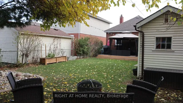 Additional image 23 of 124 Barons Ave