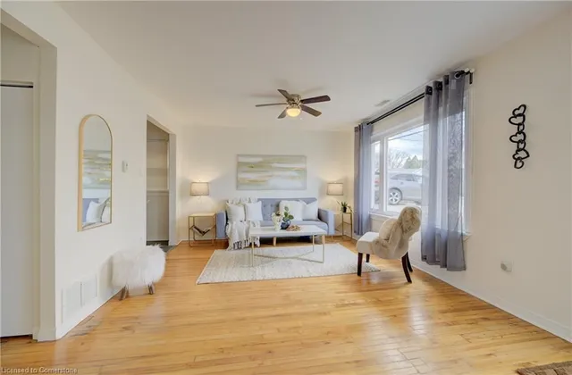 Additional image 3 of 73 East 33rd St