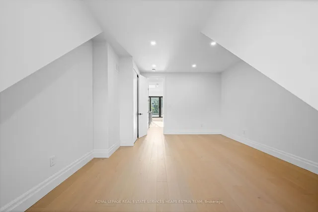 Additional image 27 of 112 Givins St