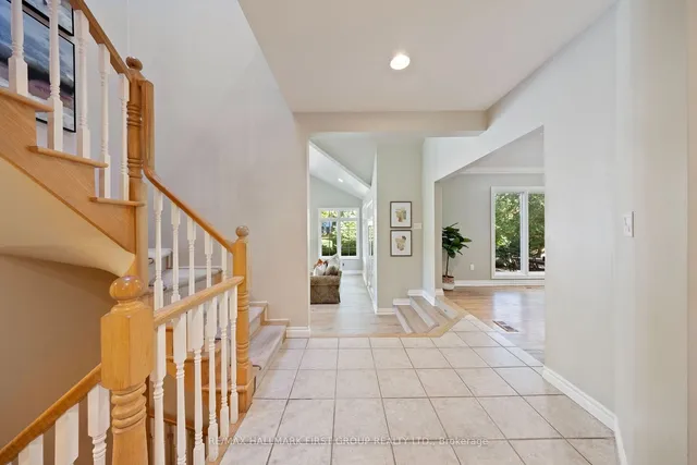 Additional image 5 of 257 Roseland Cres