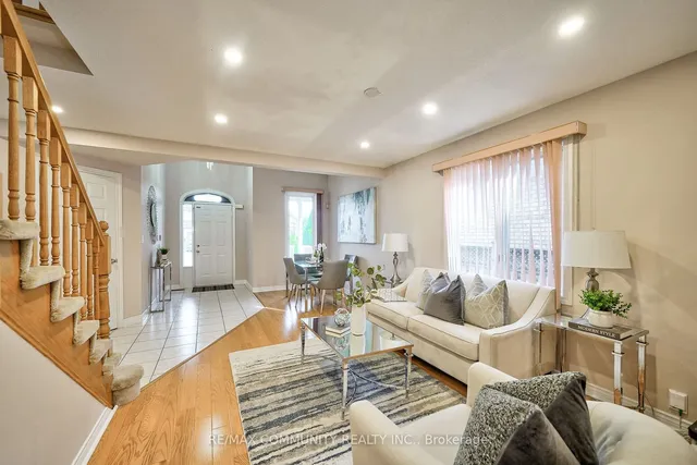 Additional image 10 of 3 Resolute Dr