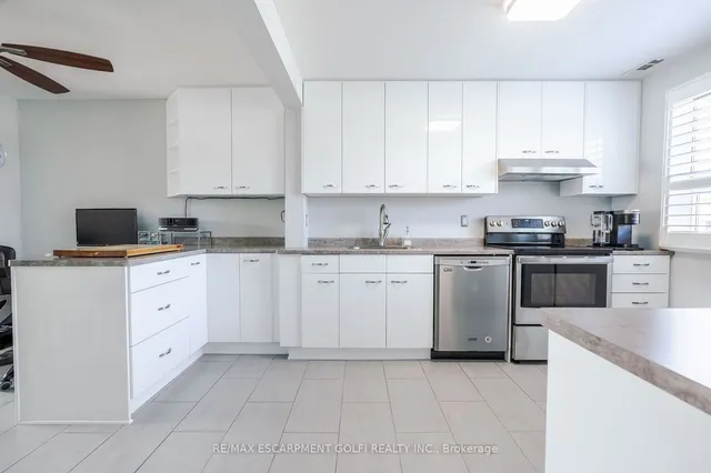 Additional image 15 of 202 LAVINA Cres Unit 10