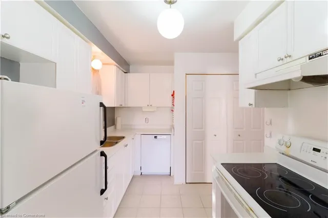 Additional image 11 of 331 Silverbirch Blvd