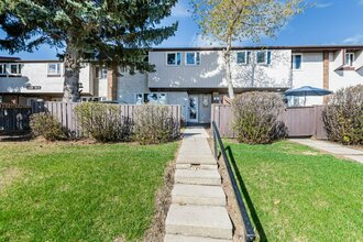 Additional image 2 of 14220 80 St NW