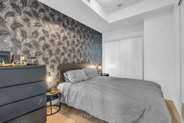 Additional image 22 of 51 East Liberty St Unit 1516