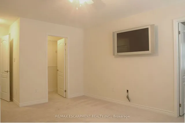 Additional image 10 of 310 Spring Creek Dr