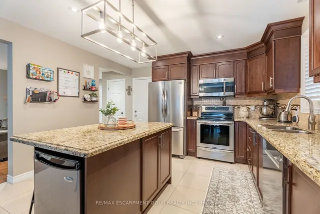 Additional image 10 of 49 Desoto Dr