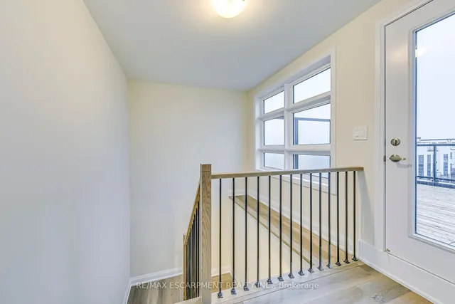 Additional image 31 of 1577 Rose Way Unit 105