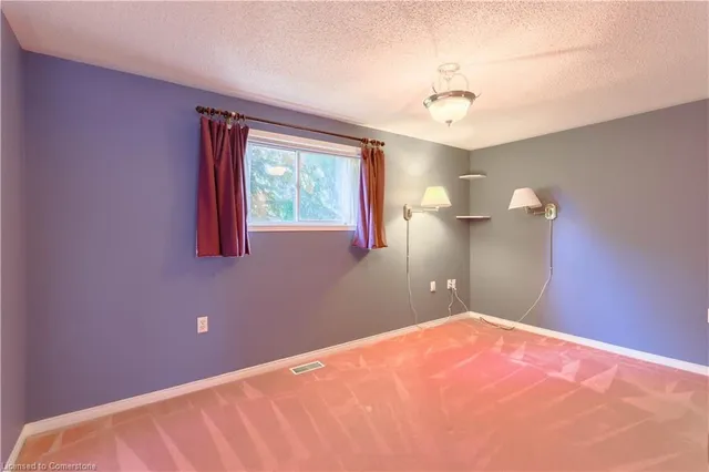 Additional image 21 of 331 Silverbirch Blvd