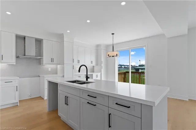 Additional image 10 of 34 Hampshire Pl