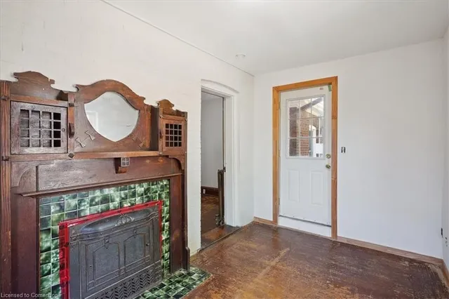 Additional image 33 of 76 Spadina Ave