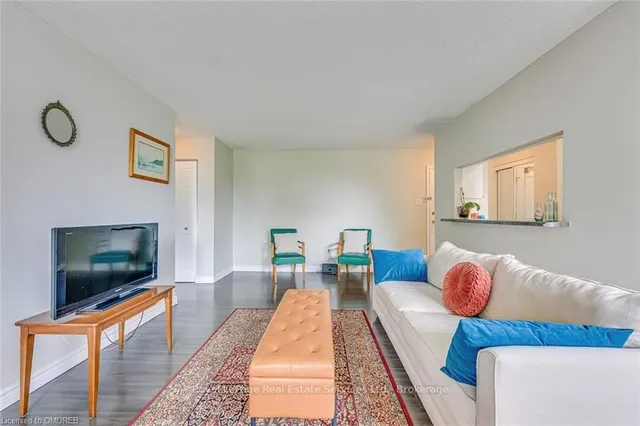 Additional image 14 of 1950 MAIN St Unit 204