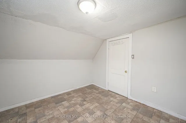 Additional image 17 of 204 Sherman Ave