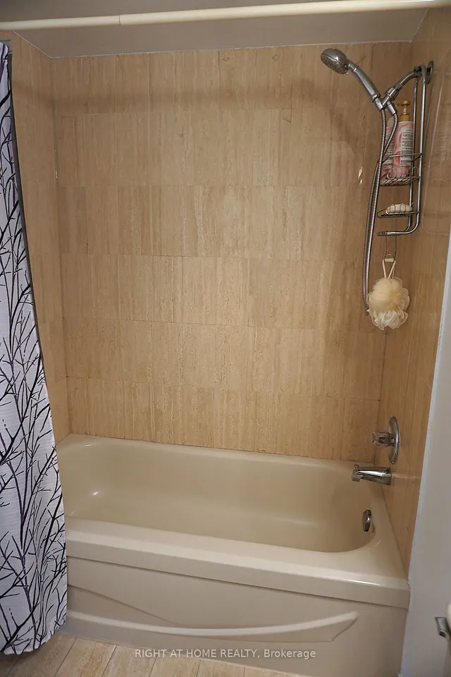 Additional image 18 of 7 Concorde Pl Unit 2110