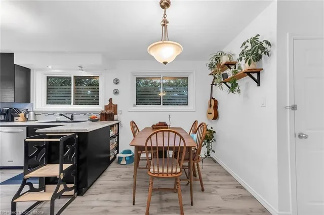 Additional image 11 of 5 Burrwood Dr