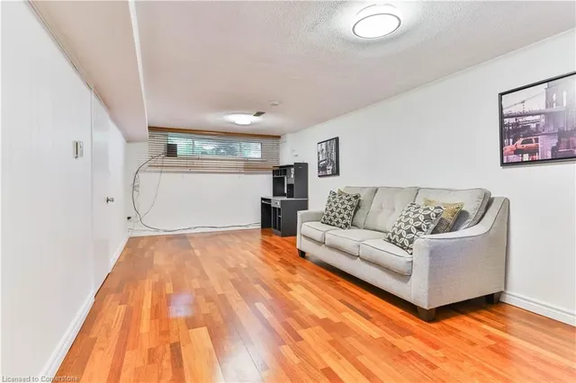 Additional image 20 of 16 Colmar Pl