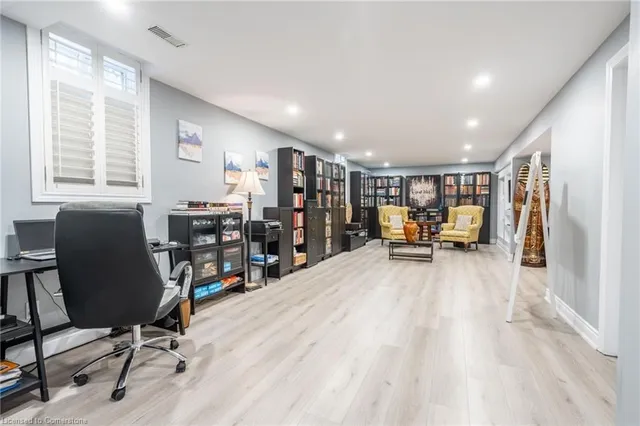 Additional image 32 of 71 Joshua Ave