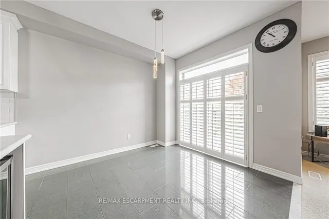 Additional image 13 of 51 Narbonne Cres