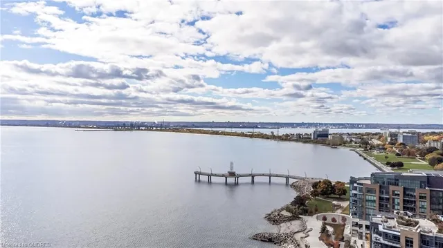 Additional image 2 of 370 Martha St Unit 905