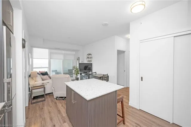 Additional image 10 of 2087 Fairview St Unit 1805