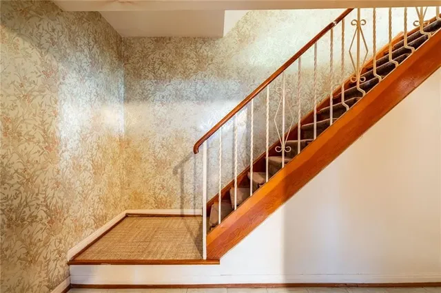 Additional image 30 of 555 LETITIA Crt