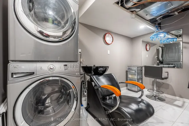 Additional image 31 of 49 Desoto Dr