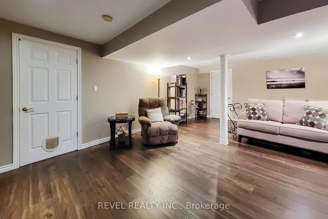 Additional image 31 of 2 Hampshire Pl