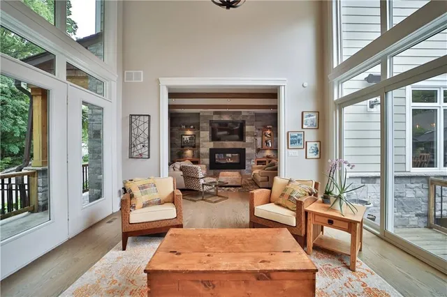 Additional image 31 of 298 SHOREVIEW Rd