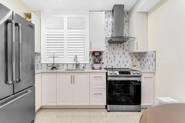 Additional image 38 of 56 Pelech Cres