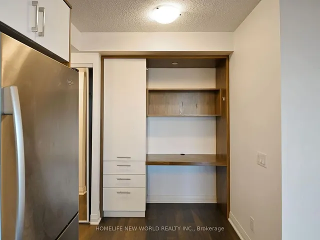 Additional image 9 of 1 Valhalla Inn Rd Unit 709