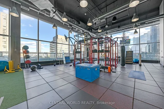 Additional image 25 of 386 Yonge St Unit 1113