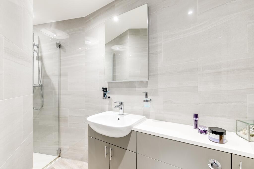 Additional image 13 of Heronswood Road, Hertfordshire, Welwyn Garden City, AL7