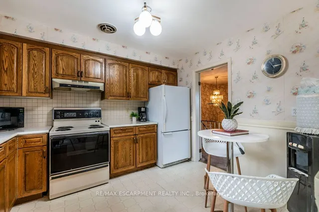 Additional image 11 of 39 San Francisco Ave