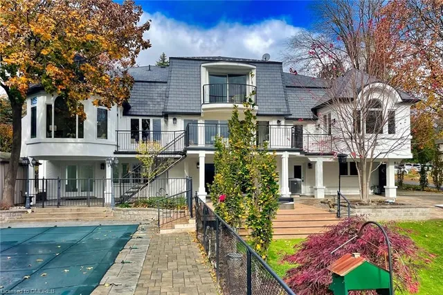 Additional image 36 of 34 Maple Ave